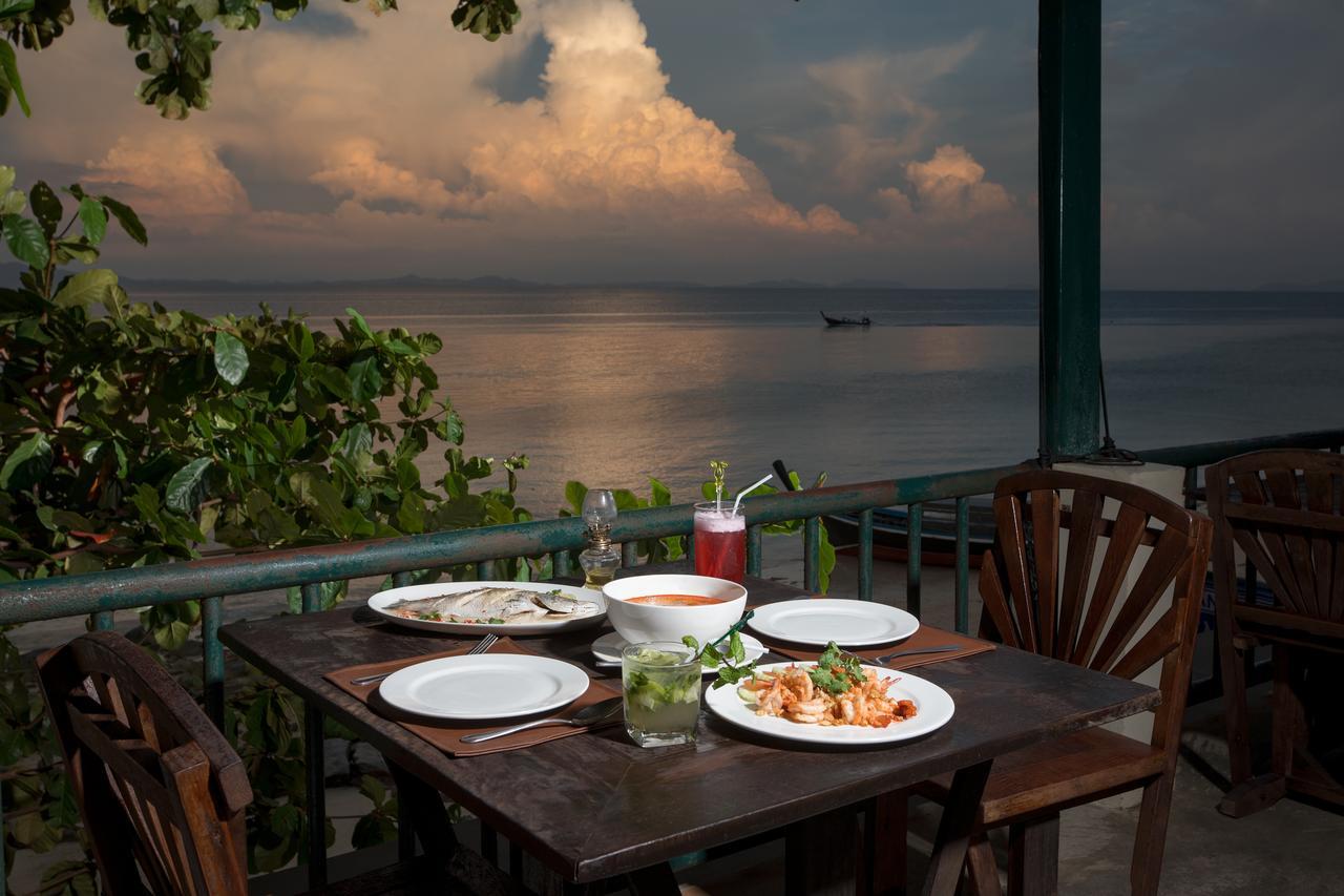 Hotel The Cove Phi Phi Extérieur photo