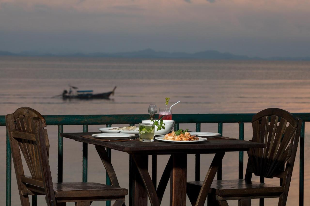 Hotel The Cove Phi Phi Chambre photo